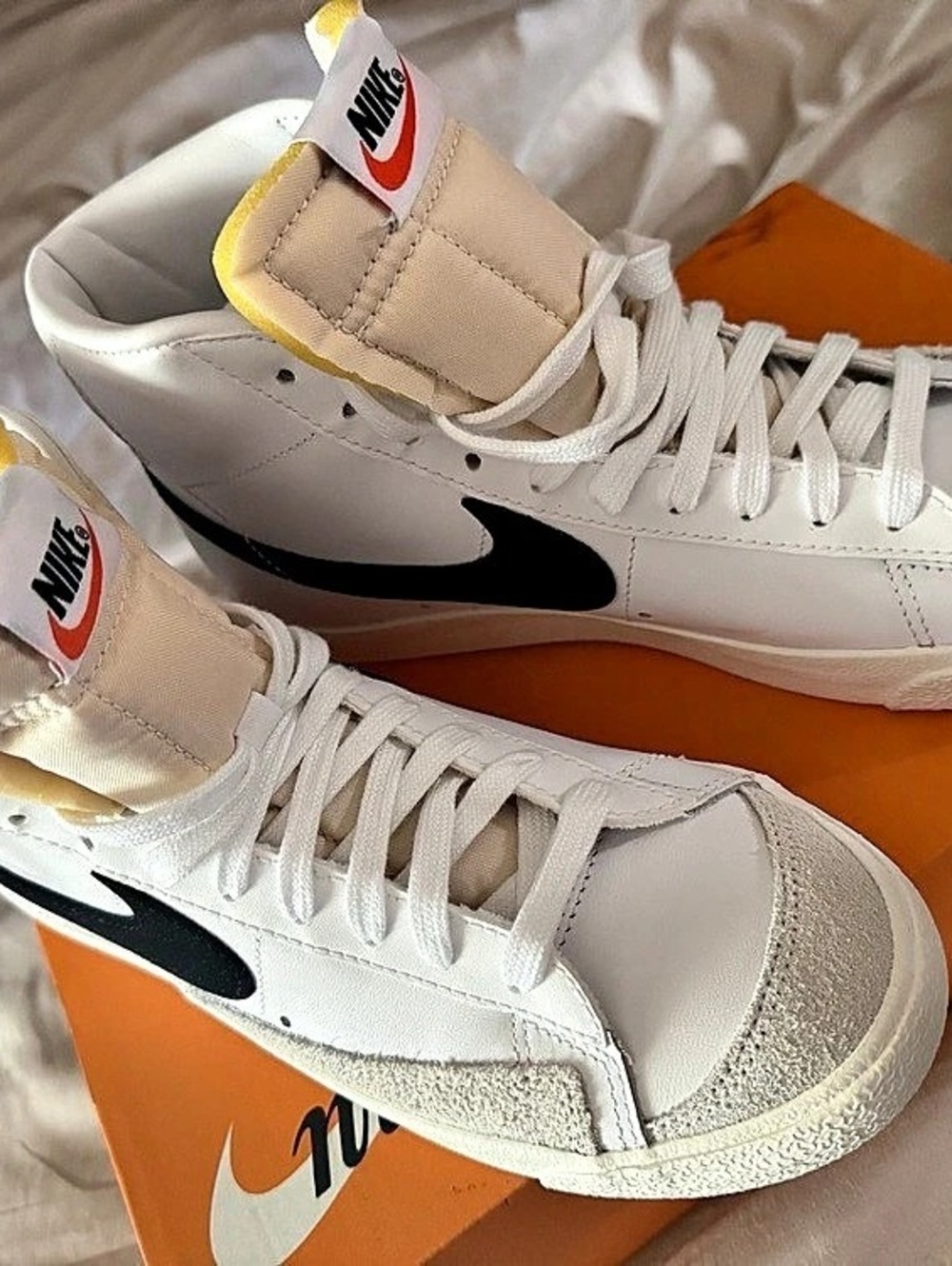 Nike Blazer Mid '77 Vintage Women's Sneakers White & Black US 7.5